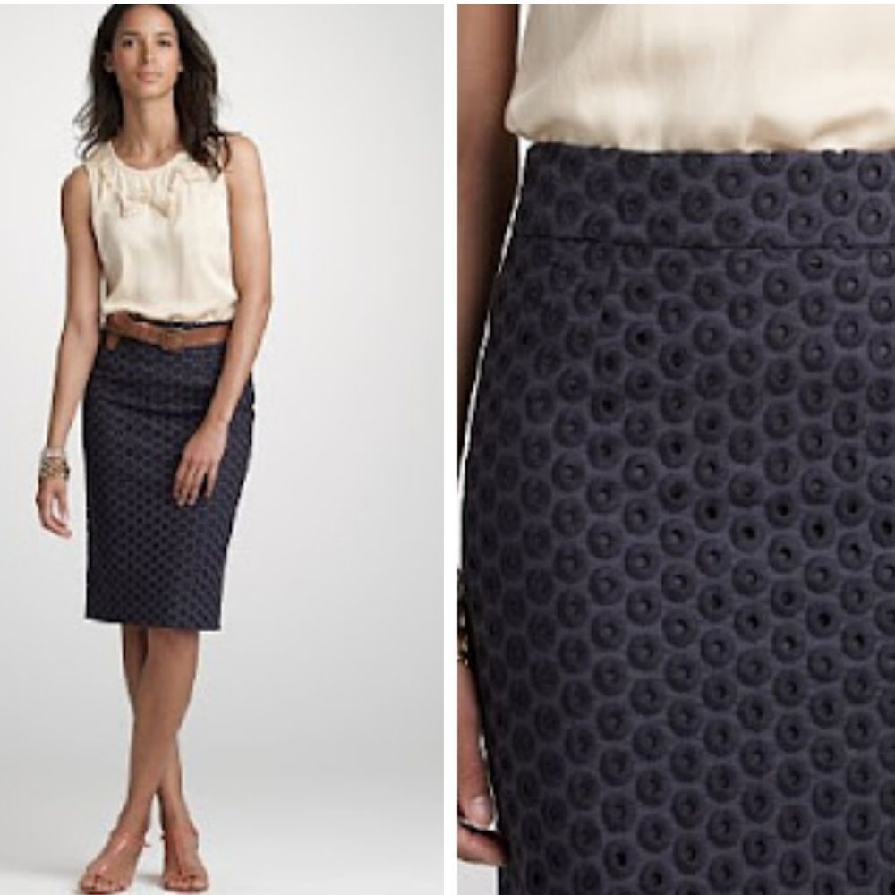 JCrew Cotton navy Eyelet embroidered doughnut Pencil Skirt Size 8